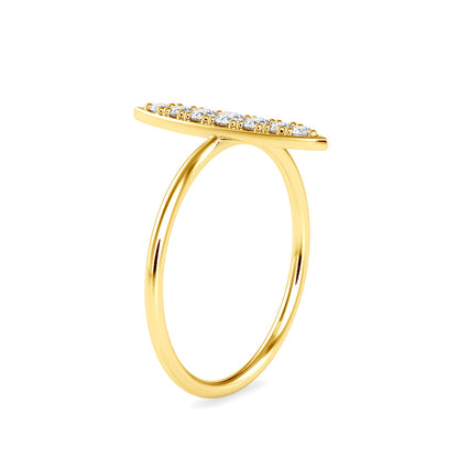Agatha Round Cut Diamond Ring-Golden