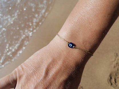 Glima Gold Evil Eye Bracelet – Dainty Hematite Amulet for Protection