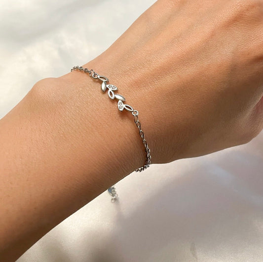 Glima Silver Leaves Bracelet – 925 Sterling with Crystal Charms