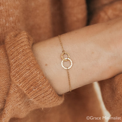 Glima Interlocking Circle Bracelet – Gold & Silver Karma Gift for Her