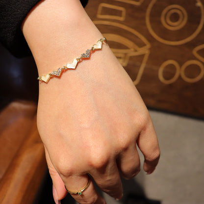 Glima Gold Hearts Bracelet – Dainty Chain with Minimalist Charm