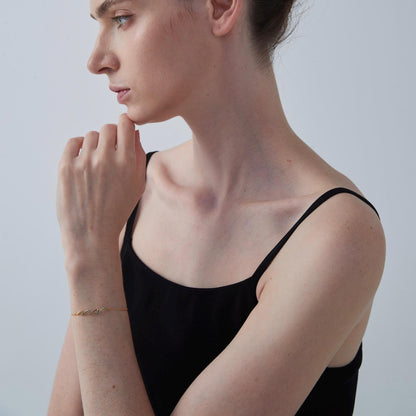 Glima Ocean Wave Bracelet – Dainty Gold & Silver Friendship Charm