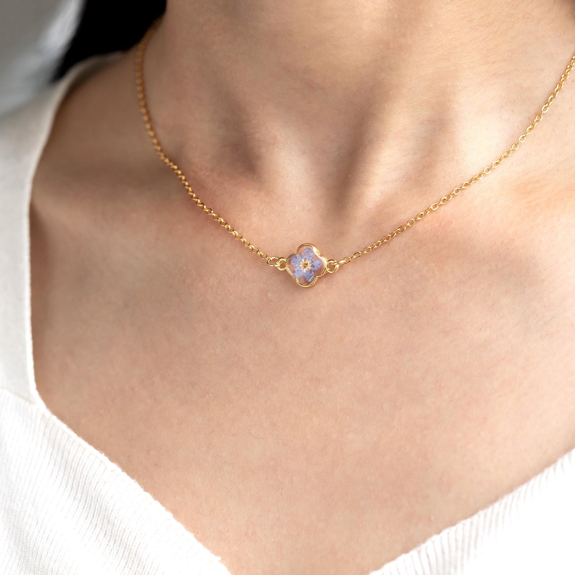 Glima Floral Resin Pendant – Bridesmaid Jewelry Gift