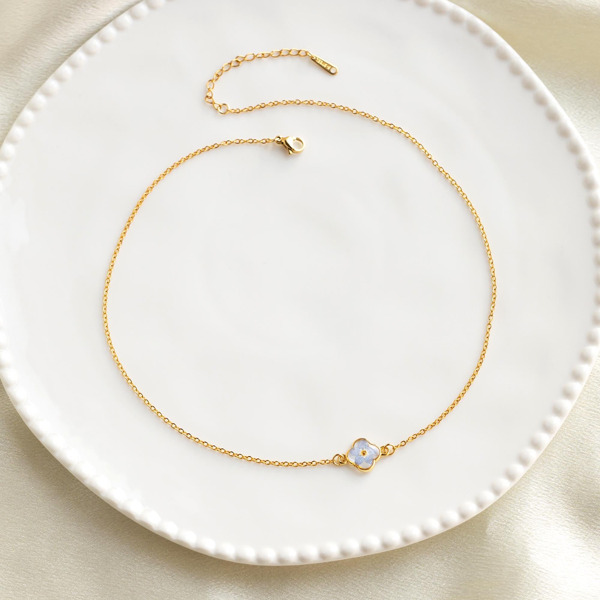 Glima Floral Resin Pendant – Bridesmaid Jewelry Gift