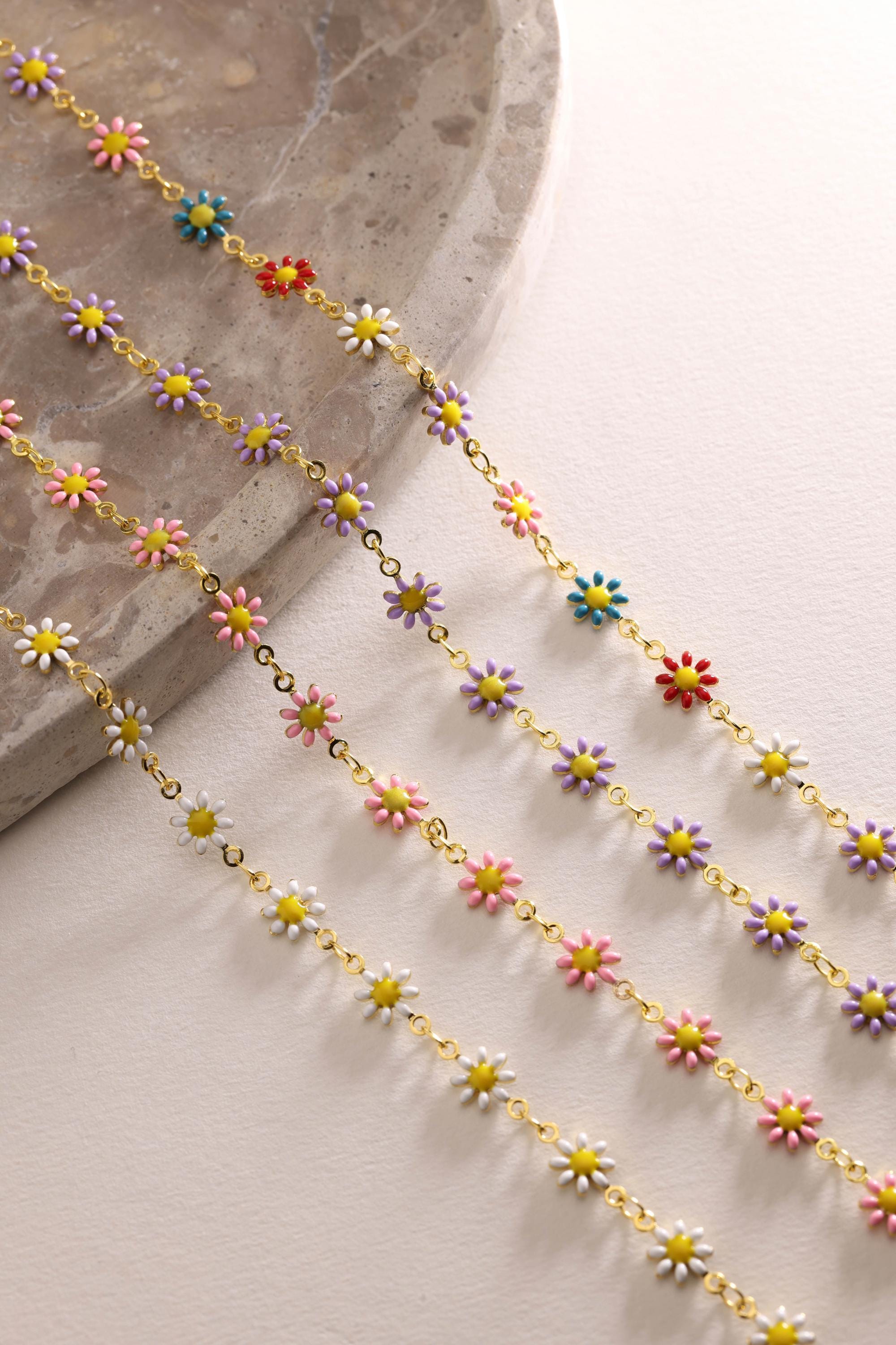 Glima Minimalist Daisy Choker Necklace – Gift for Her