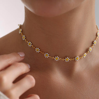 Glima Minimalist Daisy Choker Necklace – Gift for Her