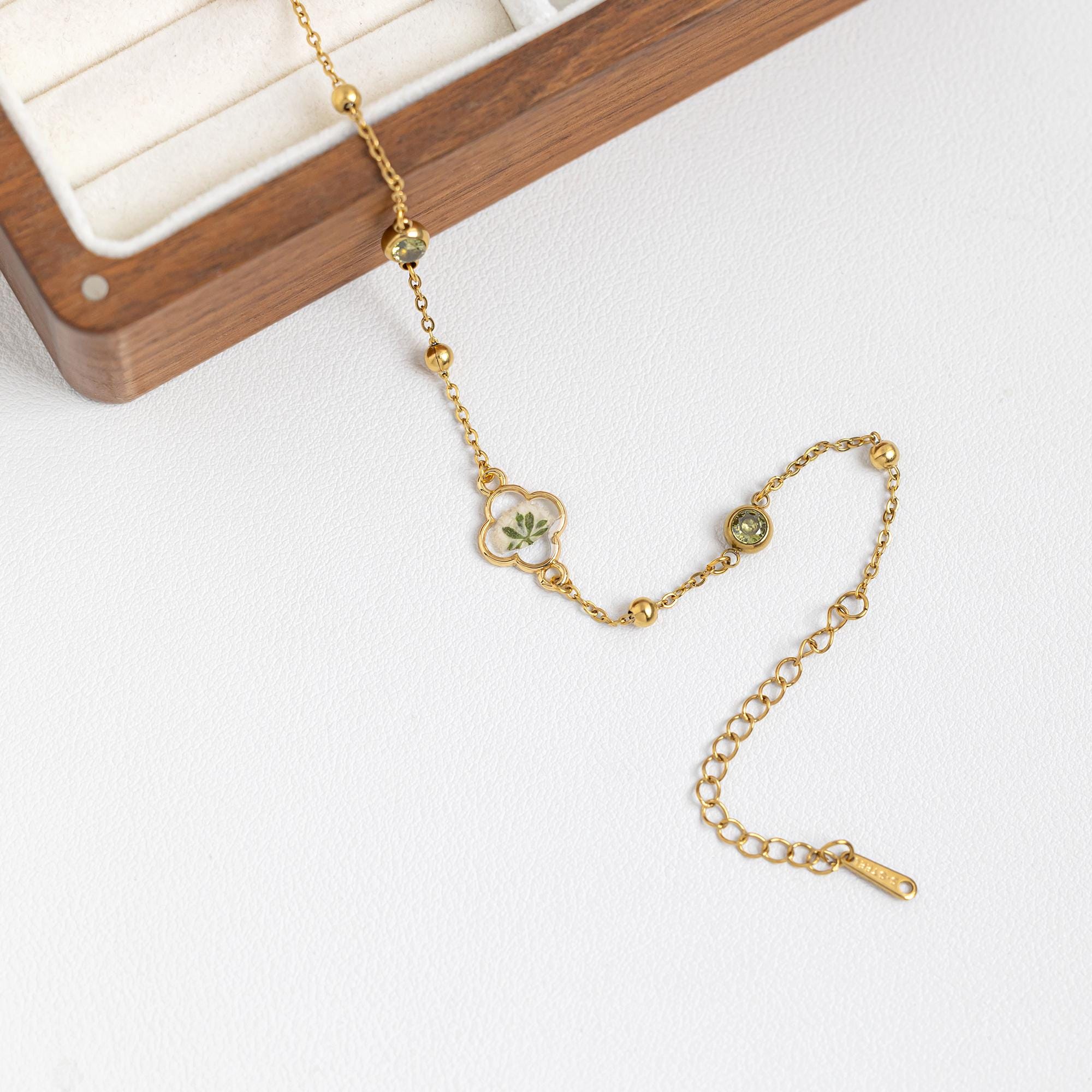 Glima Custom Birthstone Flower Bracelet – Forget Me Not & Baby’s Breath Gift