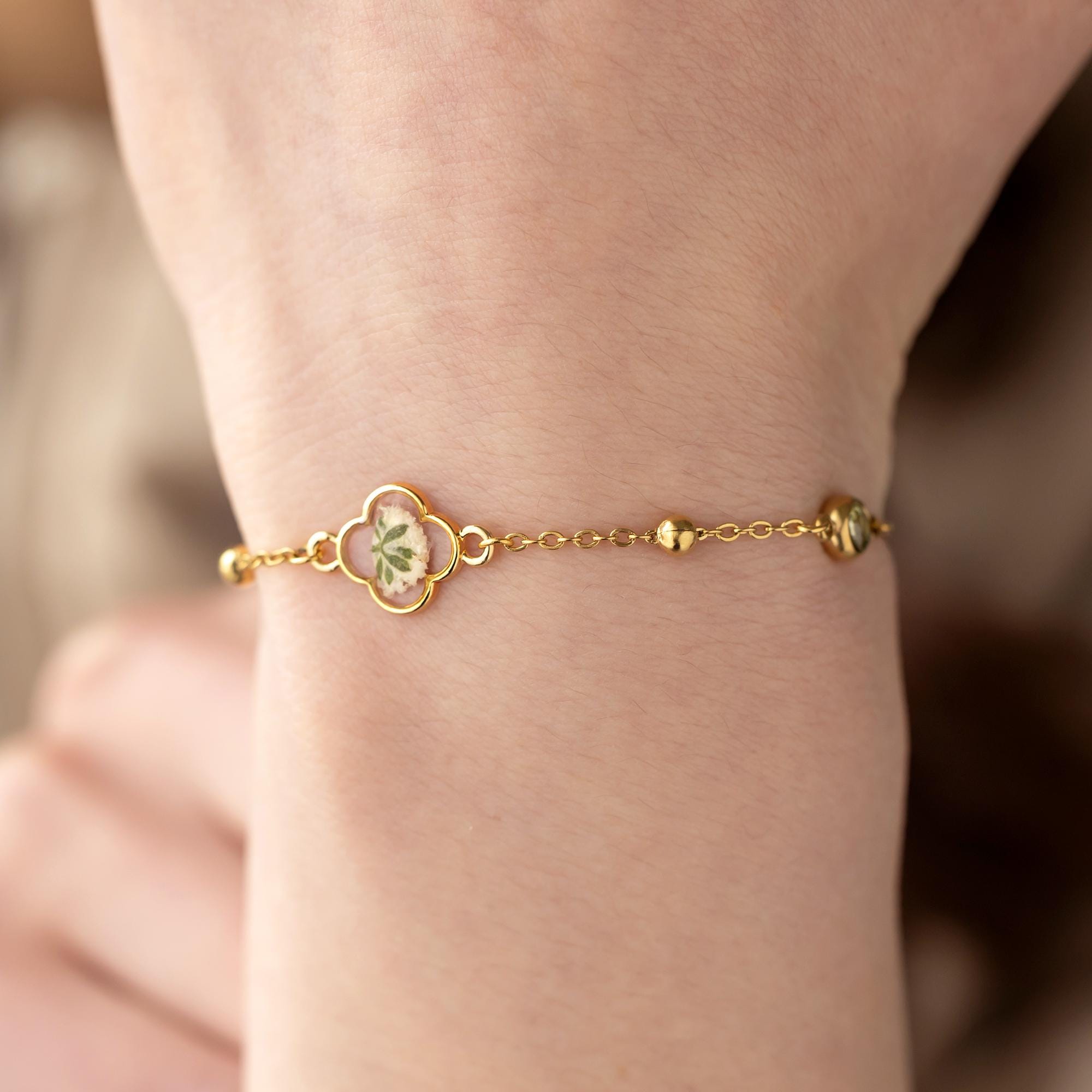 Glima Custom Birthstone Flower Bracelet – Forget Me Not & Baby’s Breath Gift