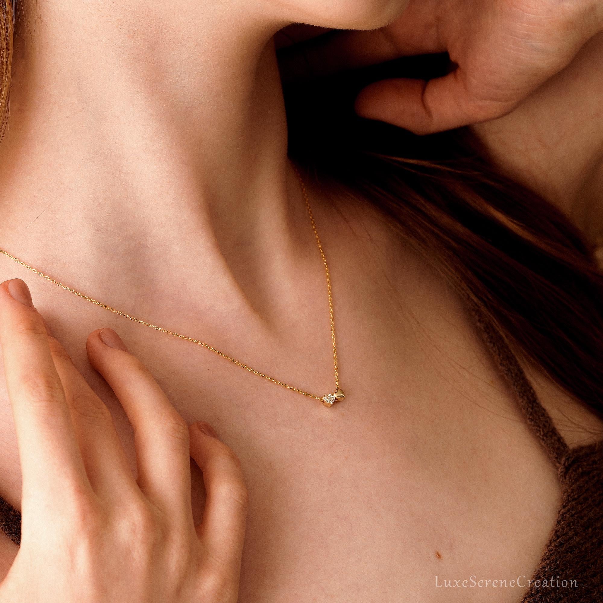 Glima Double Heart Gold Necklace – Dainty 14K Pendant for Women & Moms