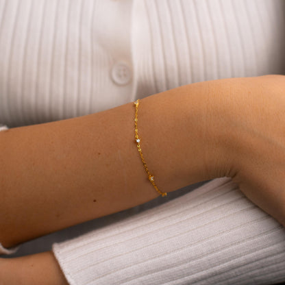Glima Diamond Station Bracelet – Dainty Gold Solitaire Gift for Her