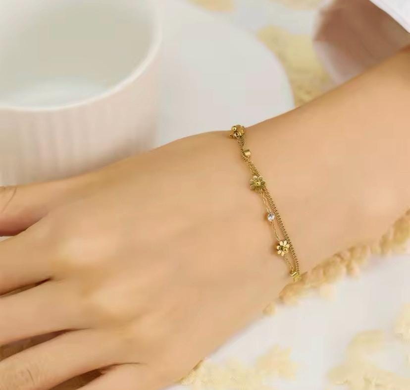 Glima Dainty Flower Bracelet – Double-Layer Gold Steel with Crystals
